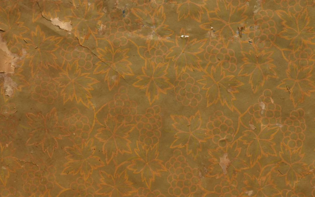 An All-Over Vineyard in a Single Color: The Grape Wallpaper and Its Two Lineages